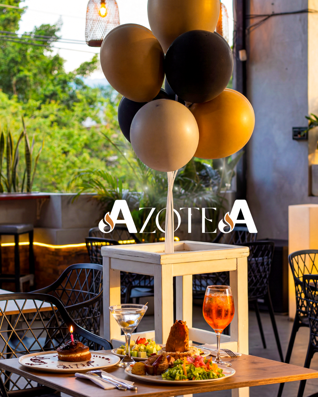 Globos dorados y negros para cumpleaños en Azotea